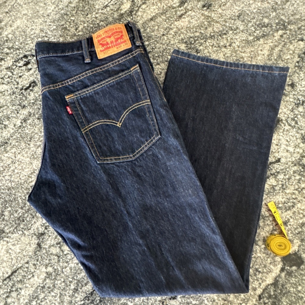 Levi's 517 Jeans Mens 38x30 Blue Bootcut Denim Dark Wash Classic Fit #916